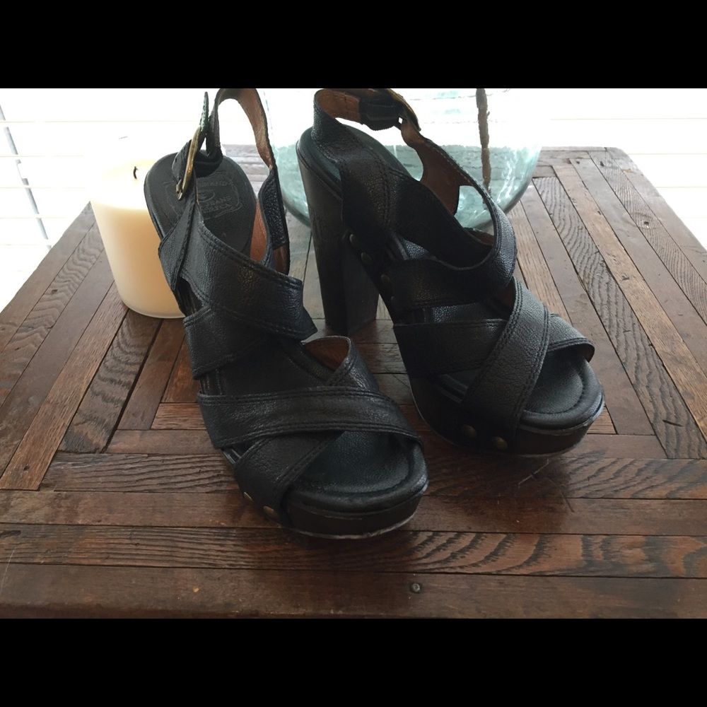 Lucky Brand Strappy Leather Heels